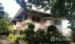 5 Bedrooms House for sale in Khlong Tan Nuea, Bangkok 