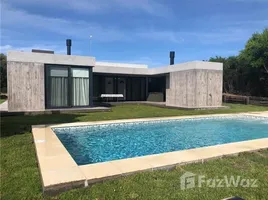 4 Habitación Casa en alquiler en Argentina, Azul, Buenos Aires, Argentina