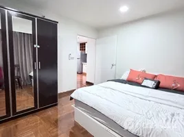 2 Bedroom Condo for rent at Witthayu Complex, Makkasan