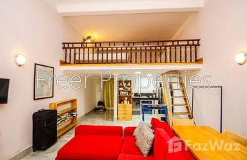 Quiet 1 BR Riverside apartment for rent $350 in Phsar Chas, 프놈펜