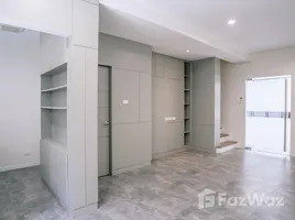 3 Habitación Adosado en venta en The Metro Rattanathibet, Sai Ma, Mueang Nonthaburi, Nonthaburi, Tailandia