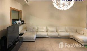2 Schlafzimmern Appartement zu verkaufen in Shoreline Apartments, Dubai Al Hatimi