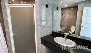 3 Schlafzimmern Wohnung zu verkaufen in Khlong Tan Nuea, Bangkok Charoenjai Place