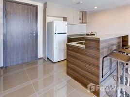 2 Bedroom Condo for sale at The Room BTS Wongwian Yai, Bang Lamphu Lang