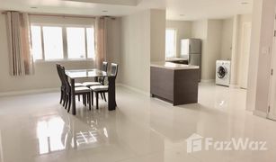 ขายคอนโด 2 ห้องนอน ใน ลุมพินี, กรุงเทพมหานคร ต้นสน คอร์ท