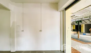 1 Bedroom Shophouse for sale in Hua Hin City, Hua Hin 