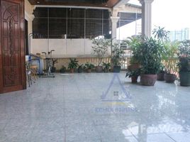 在Khalandale Mall, Srah Chak出租的2 卧室 别墅, Mittapheap
