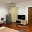 1 спален Квартира в аренду в Golden Living, Si Lom