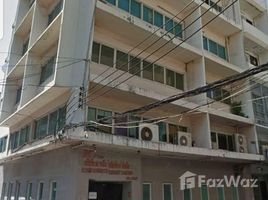 6 Bedrooms Townhouse for rent in Khlong Tan, Bangkok 6 Storey Building for Sale and Rent Rama 4