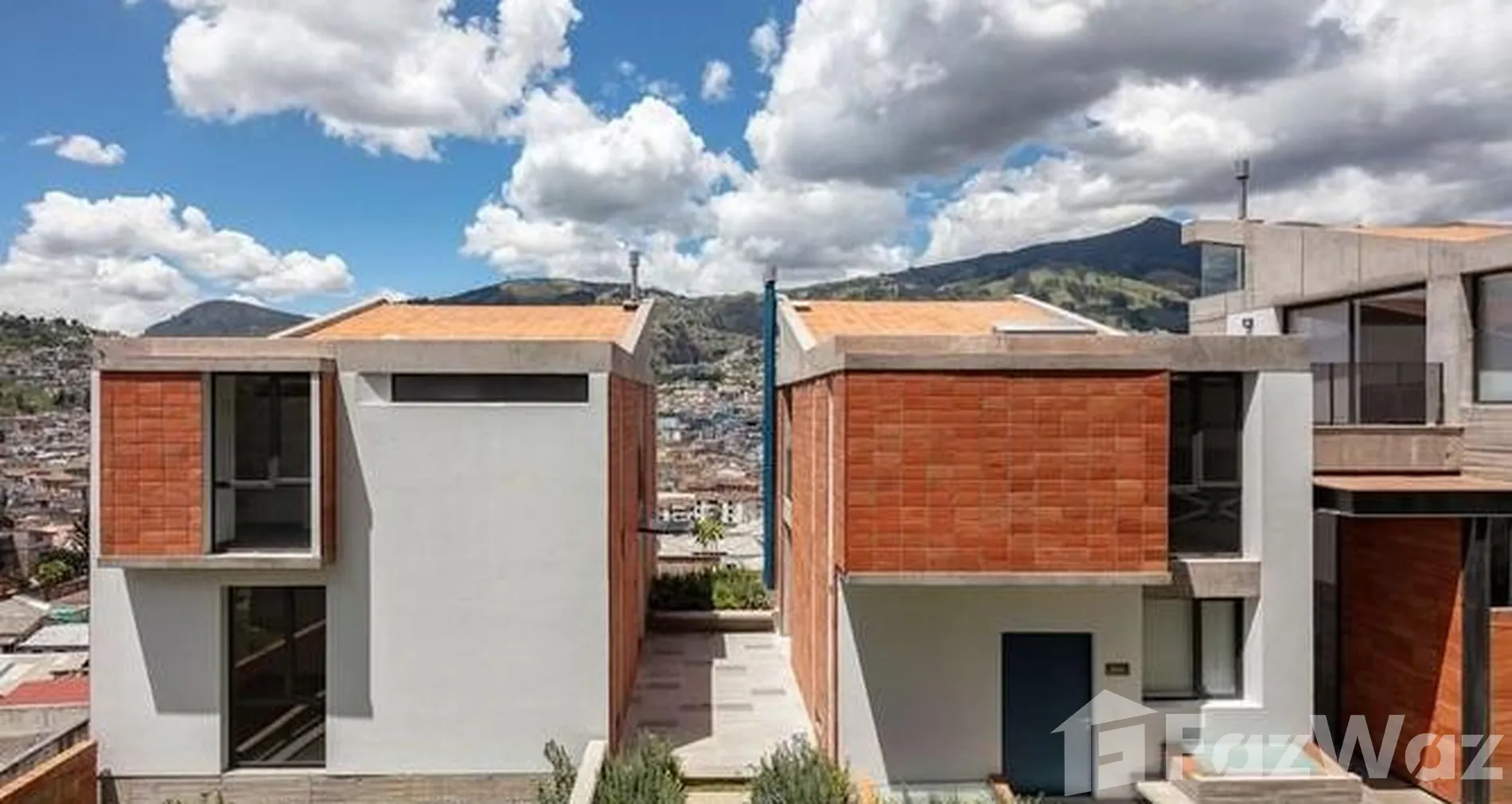 201 Brandnew Condo with One of the Best Views of Quito's Historic