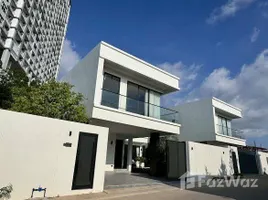 ขายวิลล่า 4 ห้องนอน ในโครงการ ลักชูรี่ วิสต้า วิลล่า, เมืองพัทยา