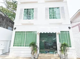 3 chambre Maison de ville for rent in Thaïlande, Yang Noeng, Saraphi, Chiang Mai, Thaïlande