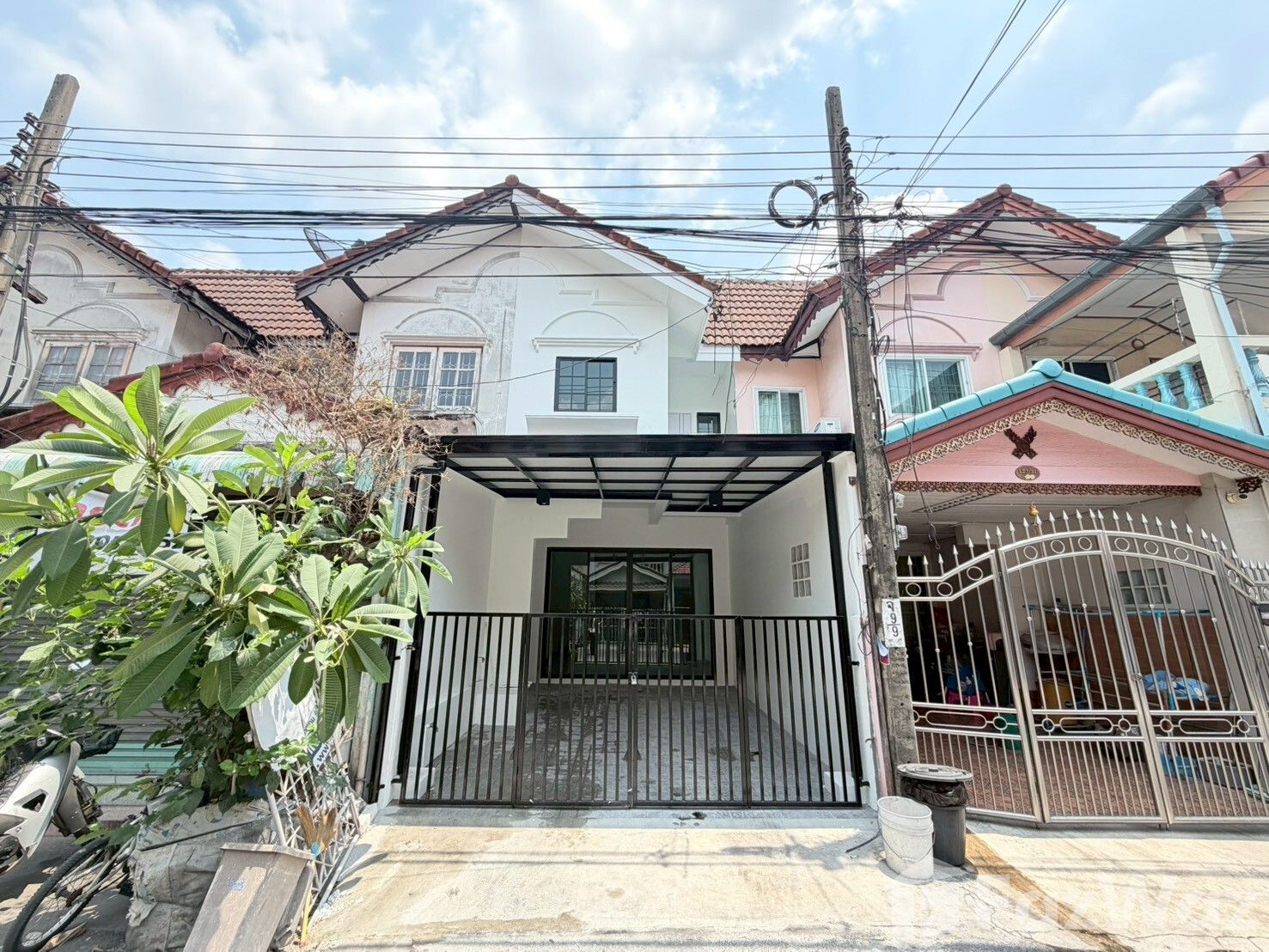 2 Bedroom Townhouse for sale at Suan Thong Villa 3 — photo 2