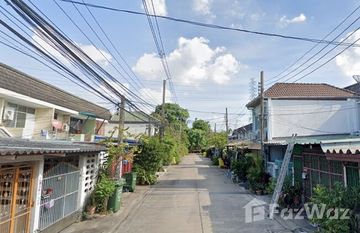 Porn Sawang Niwet Village in Bang Phli Yai, 北榄府