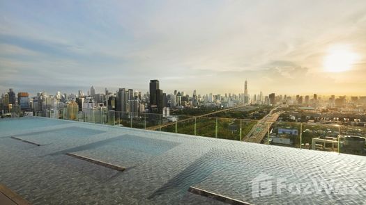 Photos 4 of the Communal Pool at Life Asoke Hype