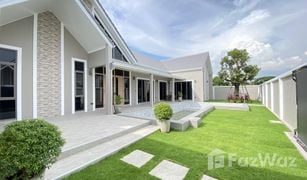 4 Schlafzimmern Villa zu verkaufen in Nong Prue, Pattaya 