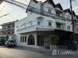 ทาวน์เฮ้าส์ 3 ห้องนอน ให้เช่า ในทำเล บางเมืองใหม่, สมุทรปราการ, บางเมืองใหม่