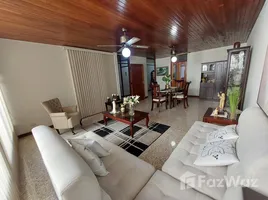 在Alajuela出售的4 卧室 屋, Alajuela, Alajuela