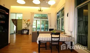 4 Bedrooms Villa for sale in Sam Sen Nai, Bangkok 