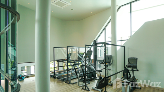 Fotos 1 of the Fitnessstudio at The Gentry Phatthanakan 2