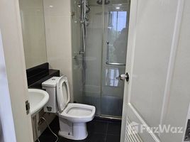 1 спален Квартира в аренду в Chateau In Town Charansanitwong 96/2, Bang Ao