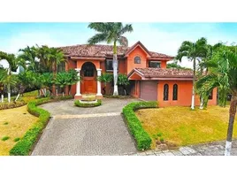 4 Bedroom House for sale at Lindora, Santa Ana