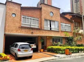 3 спален Квартира на продажу в STREET 77D SOUTH # 40 110, Medellin