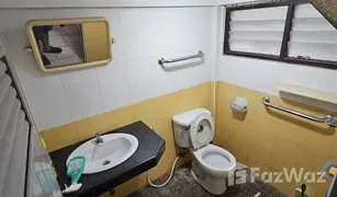 3 Bedrooms Townhouse for sale in Talat Khwan, Nonthaburi 