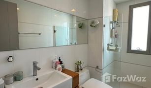 2 Bedrooms Condo for sale in Bang Kapi, Bangkok Thru Thonglor