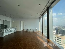 2 спален Кондо в аренду в The Ritz-Carlton Residences At MahaNakhon, Si Lom