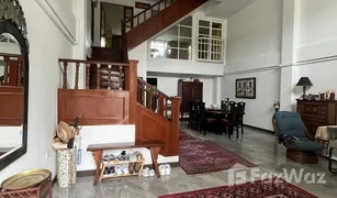 4 Bedrooms Townhouse for sale in Thung Mahamek, Bangkok 