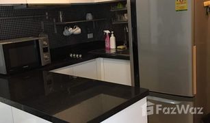 2 Bedrooms Condo for sale in Maha Phruettharam, Bangkok Vertiq