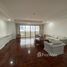 3 спален Кондо в аренду в GM Mansion, Khlong Tan