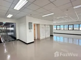 283 SqM Office for rent at Sorachai Building, Khlong Tan Nuea