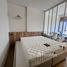 1 спален Квартира в аренду в Triple Y Residence, Wang Mai