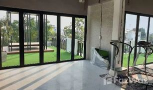 4 Bedrooms House for sale in Lat Phrao, Bangkok 