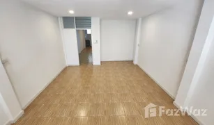 3 Bedrooms Townhouse for sale in Chong Nonsi, Bangkok 