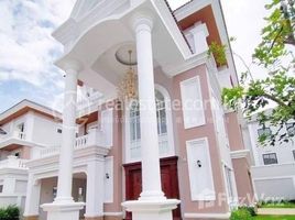 5 Schlafzimmer Villa zu verkaufen in Dangkao, Phnom Penh, Cheung Aek, Dangkao