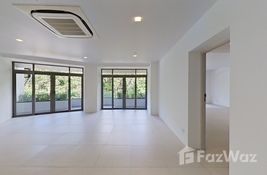 1 bedroom Condo for sale in Phuket, Thailand