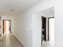3 спален Квартира на продажу в The Gate Tower 2, Shams Abu Dhabi