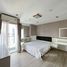 1 Bedroom Condo for sale at Silom Suite, Si Lom, Bang Rak