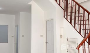 3 Bedrooms Townhouse for sale in Samae Dam, Bangkok Prachasuk Lake and Mall Village
