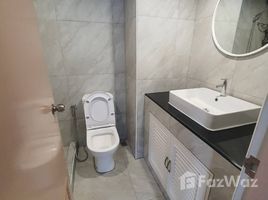 1 спален Квартира в аренду в Ruamjai Heights, Khlong Toei Nuea, Щаттхана