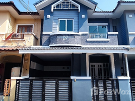 3 Bedroom Townhouse for sale at Baan Warangkool Klong 3, Lat Sawai, Lam Luk Ka, Pathum Thani