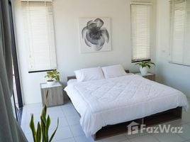 3 спален Таунхаус на продажу в Replay Residence & Pool Villa, Бопхут