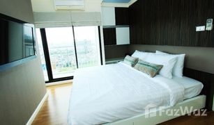 2 Bedrooms Condo for sale in Chong Nonsi, Bangkok Lumpini Place Narathiwas-Chaopraya