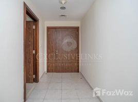 1 спален Квартира на продажу в Executive Tower B, Executive Towers