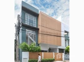 在Montri Townhome出售的3 卧室 联排别墅, Khlong Chaokhun Sing, 翁通郎, 曼谷