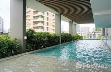 Aequa Sukhumvit 49 in Khlong Tan Nuea, Бангкок