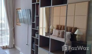 1 Schlafzimmer Wohnung zu verkaufen in Si Lom, Bangkok The Room Sathorn-TanonPun